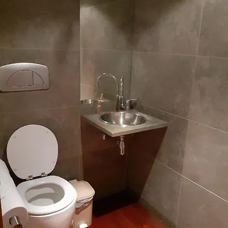 New Luxury Flat In Santa Clara * Lisboa